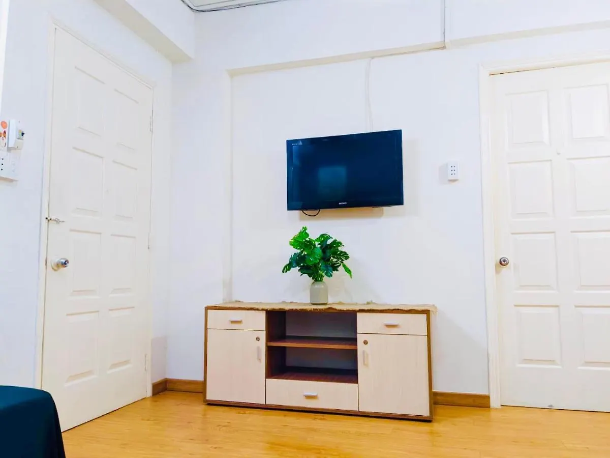 Cozy & Convenient Apt With 2 Bedrooms Next To Dist 1 Ho Chi Minh City Vietnam