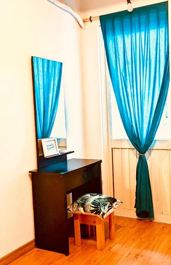 Cozy & Convenient Apt With 2 Bedrooms Next To Dist 1 Ho Chi Minh City Apartment