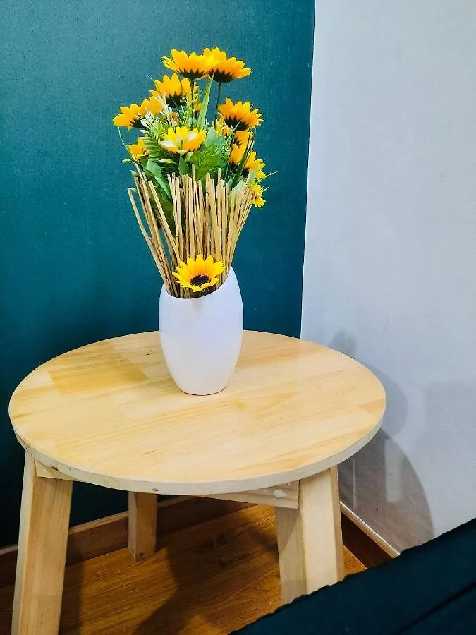 Apartment Cozy & Convenient Apt With 2 Bedrooms Next To Dist 1 Ho Chi Minh City