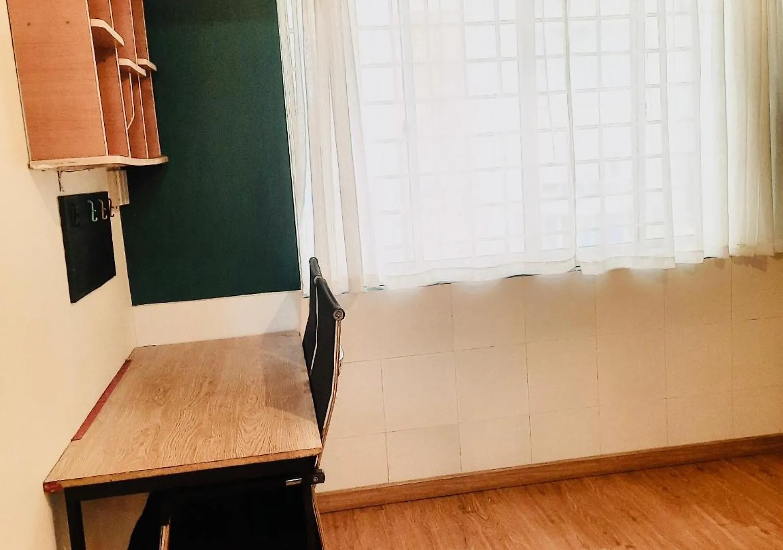 Cozy & Convenient Apt With 2 Bedrooms Next To Dist 1 Ho Chi Minh City Apartment